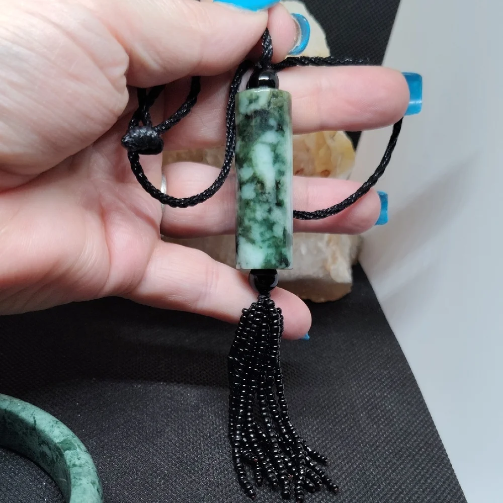 Imperial Jade Stone Pendant Necklace And Free Bracelet - Picture 6 of 8